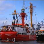Feuerschiff und Feuerwehr  120512-004
